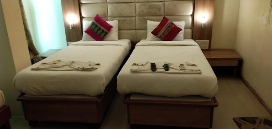 Hotel Aishwarya Residency Navi Mumbai Exterior foto